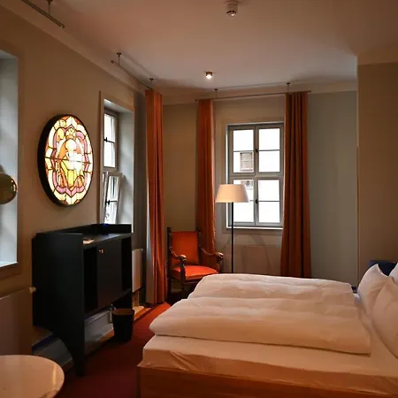 Alter Bischofshof Bed & Breakfast Naumburg (Saale)