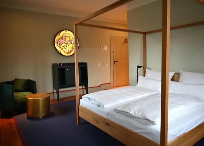 Alter Bischofshof Bed & Breakfast